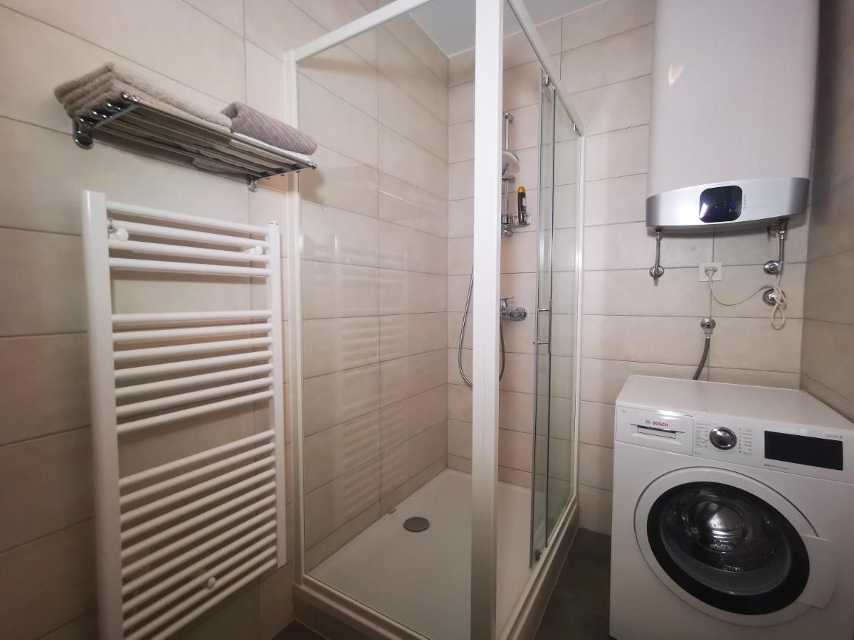 Ambassador Apartment 扎达尔 外观 照片
